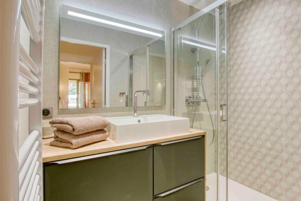 Appartement Piscine Tennis Acces Prive Plage Joia 사나리쉬르메르 외부 사진